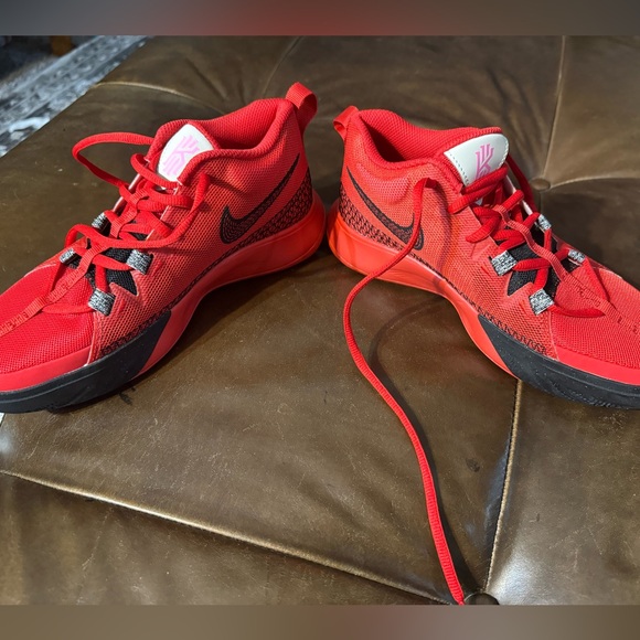Nike Kyrie Flytrap VI 6 Red Kids size - Picture 5 of 15